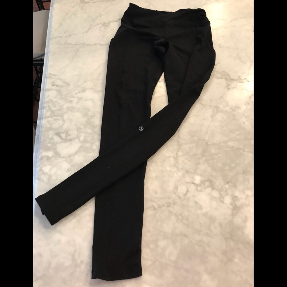 Black size 4, Long lululemon leggings with pockets